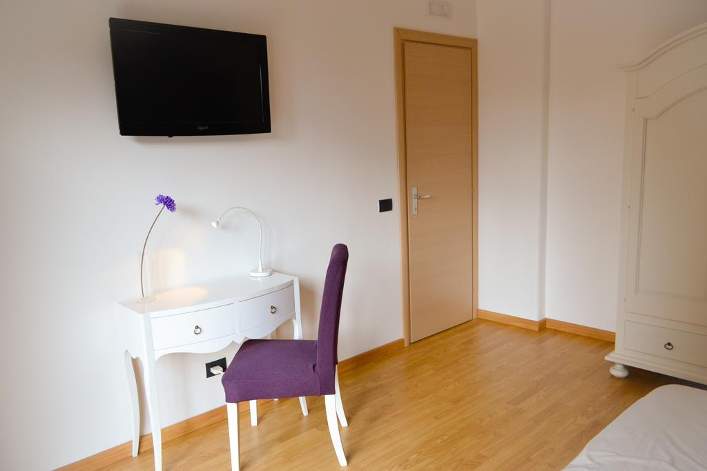Policlinico Apartments Gravina di Catania Værelse billede